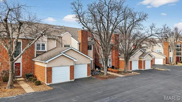 $159,900 | 1340 Holgate Drive, Unit G3, Ballwin, MO 63021