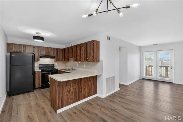 $154,900 | 1340 Holgate Drive, Unit G3, Ballwin, MO 63021