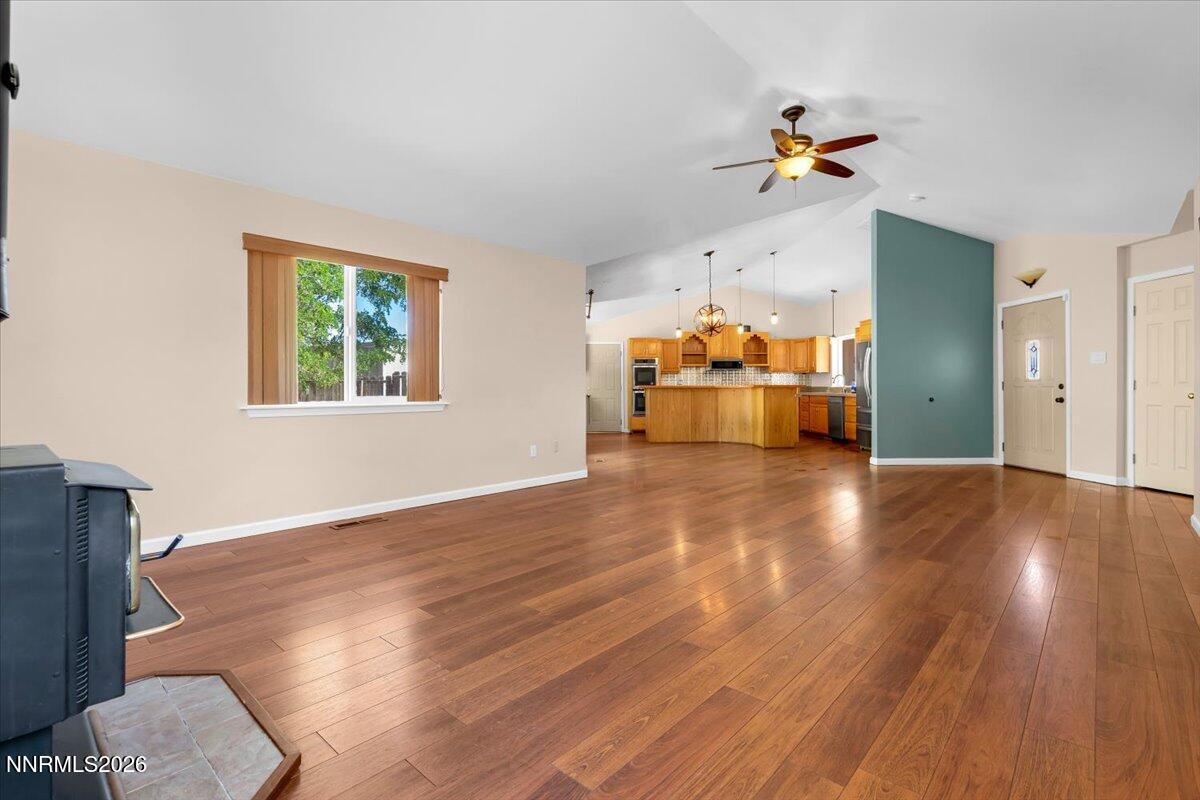 905 Thoroughbred Circle Reno, NV 89508 - Photo 13 of 71 Living Room