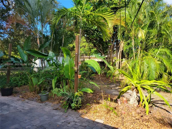 $1,790 | 125 Northwest 25th Street, Unit 129, Wilton Manors, FL 33311