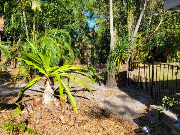 $1,790 | 125 Northwest 25th Street, Unit 129, Wilton Manors, FL 33311