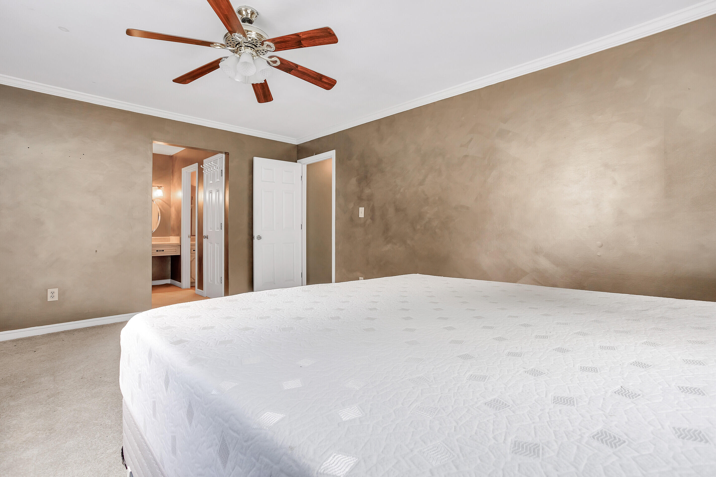 6062 Burnham Road Roanoke, VA 24018 - Photo 17 of 33 22_6062_Burnham22_mls
