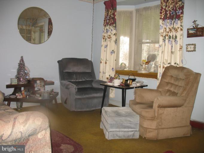 8434 Kavanagh Road Dundalk, MD 21222 - Photo 6 of 11 Living Room