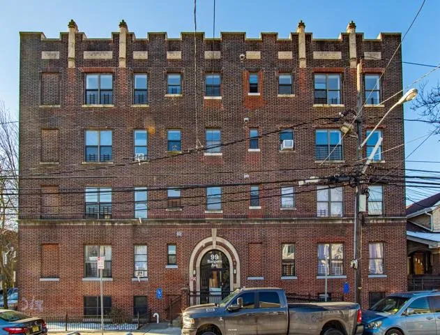 $1,369 | 99 Rutgers Avenue, Unit 2A, Jersey City, NJ 07305