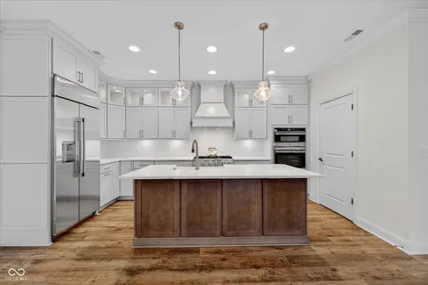 $754,000 | 2460 Collins Drive, Westfield, IN 46074