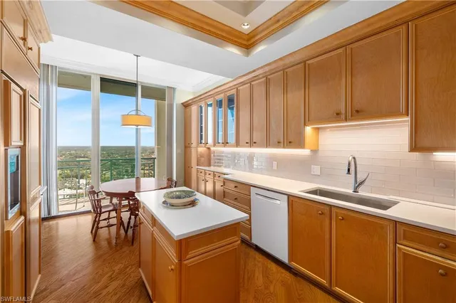 $18,000 | 7515 Pelican Bay Boulevard, Unit PHD, Naples, FL 34108