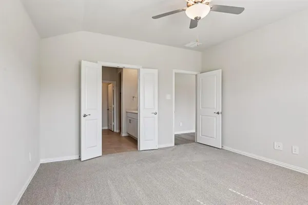 $2,300 | 404 Castle Road, Sherman, TX 75092