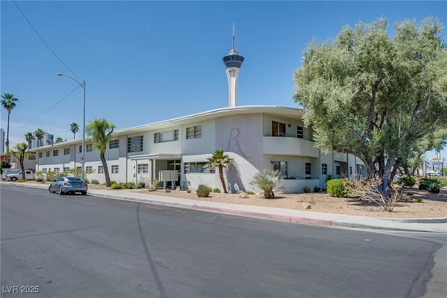 $1,215 | 1700 Rexford Drive, Unit 103, Las Vegas, NV 89104