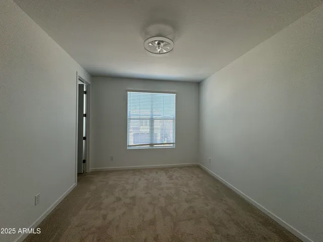 $2,950 | 26334 North 24th Glen, Phoenix, AZ 85085