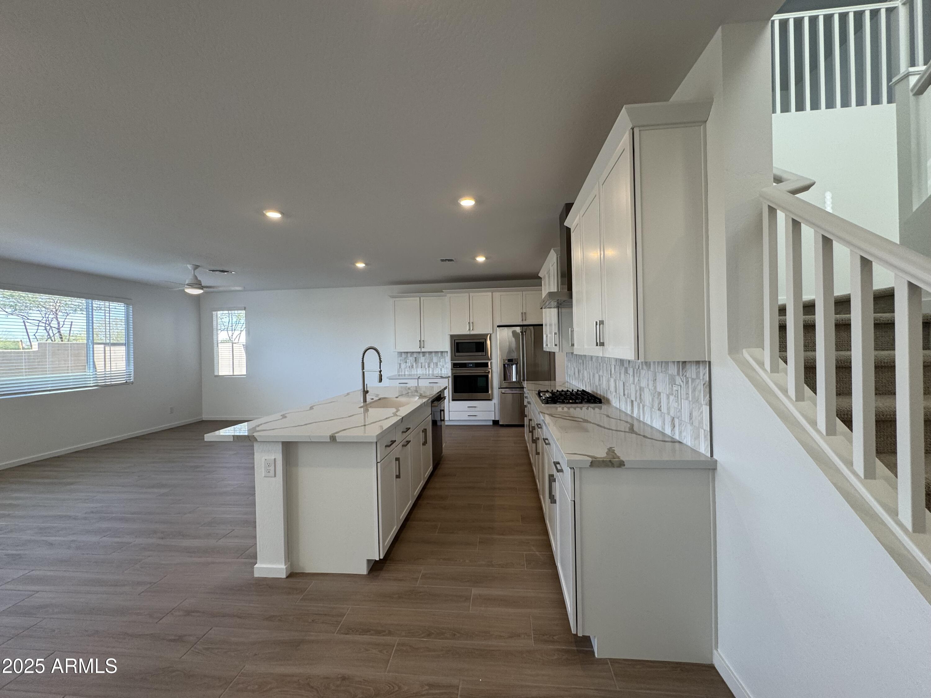 26334 North 24th Glen Phoenix, AZ 85085 - Photo 5 of 28 IMG_9047