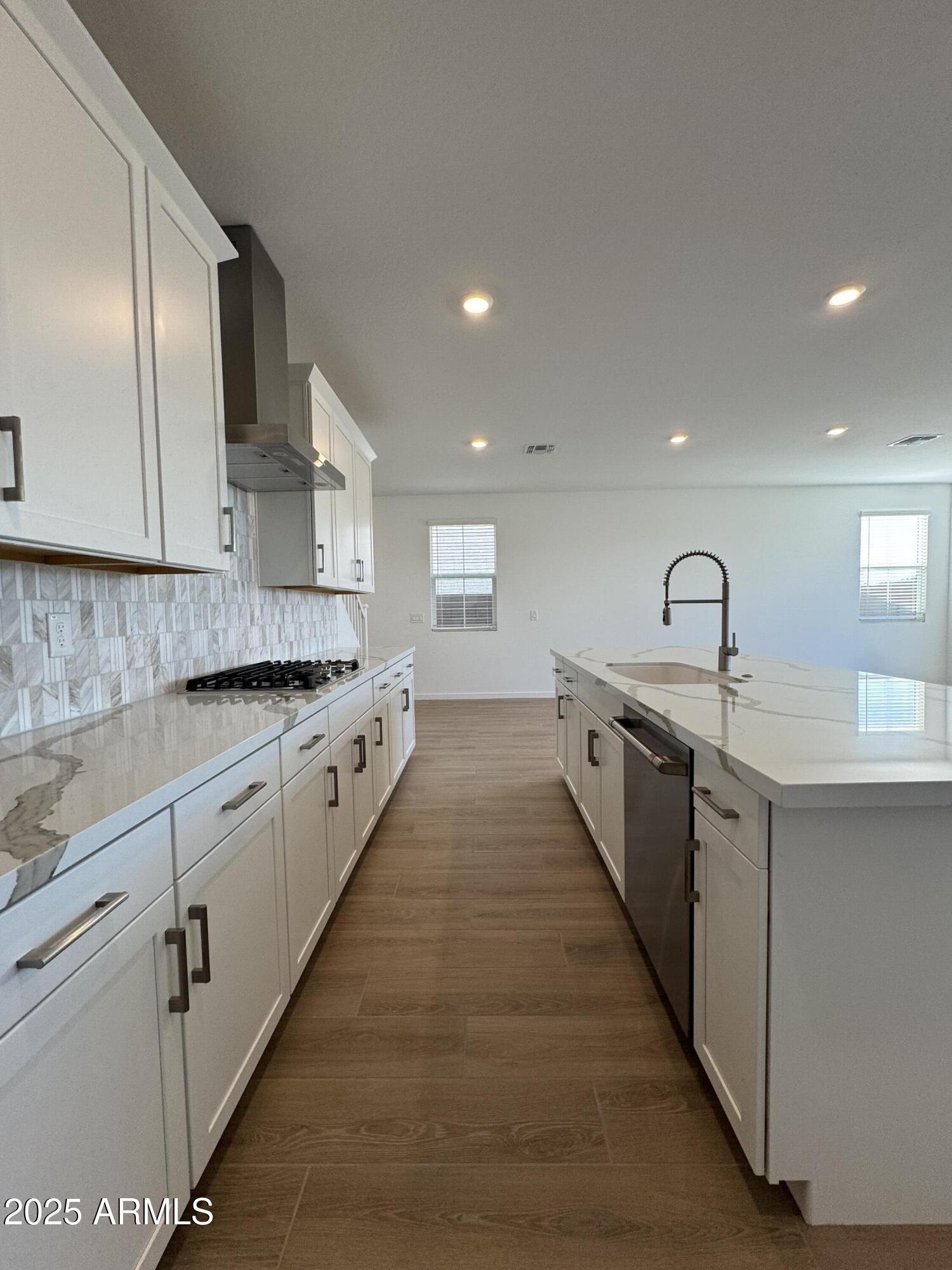 26334 North 24th Glen Phoenix, AZ 85085 - Photo 6 of 28 IMG_9048