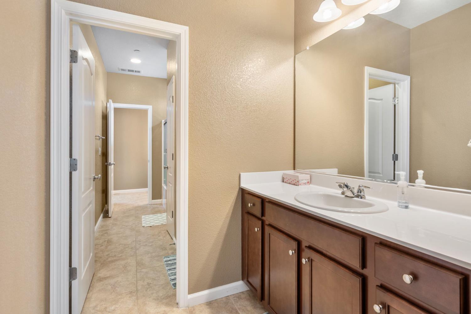 2317 Mathar Drive Manteca, CA 95337 - Photo 27 of 48