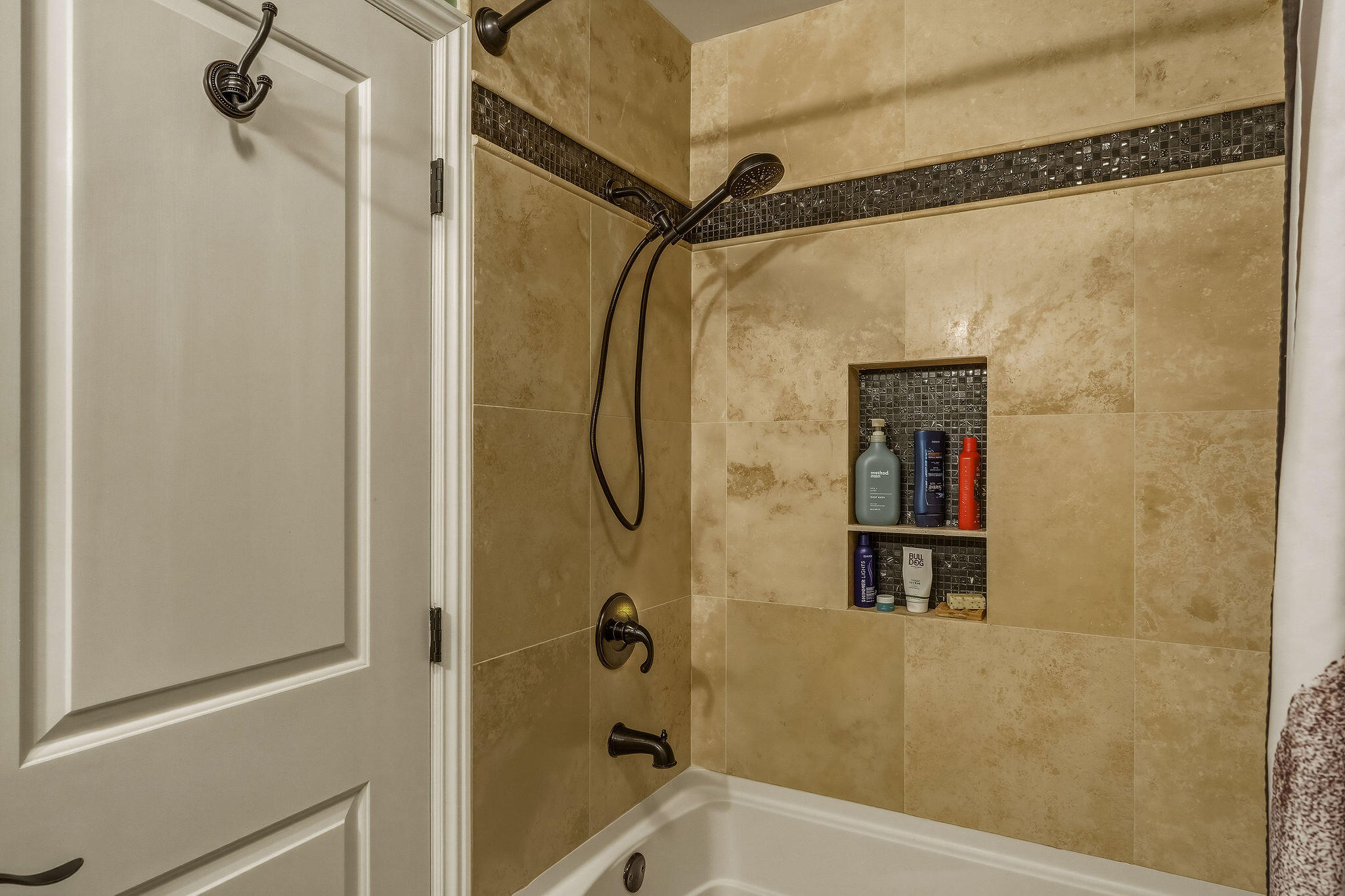 6025 Arroyo Road, Unit 8 Palm Springs, CA 92264 - Photo 36 of 50 Hall Bath