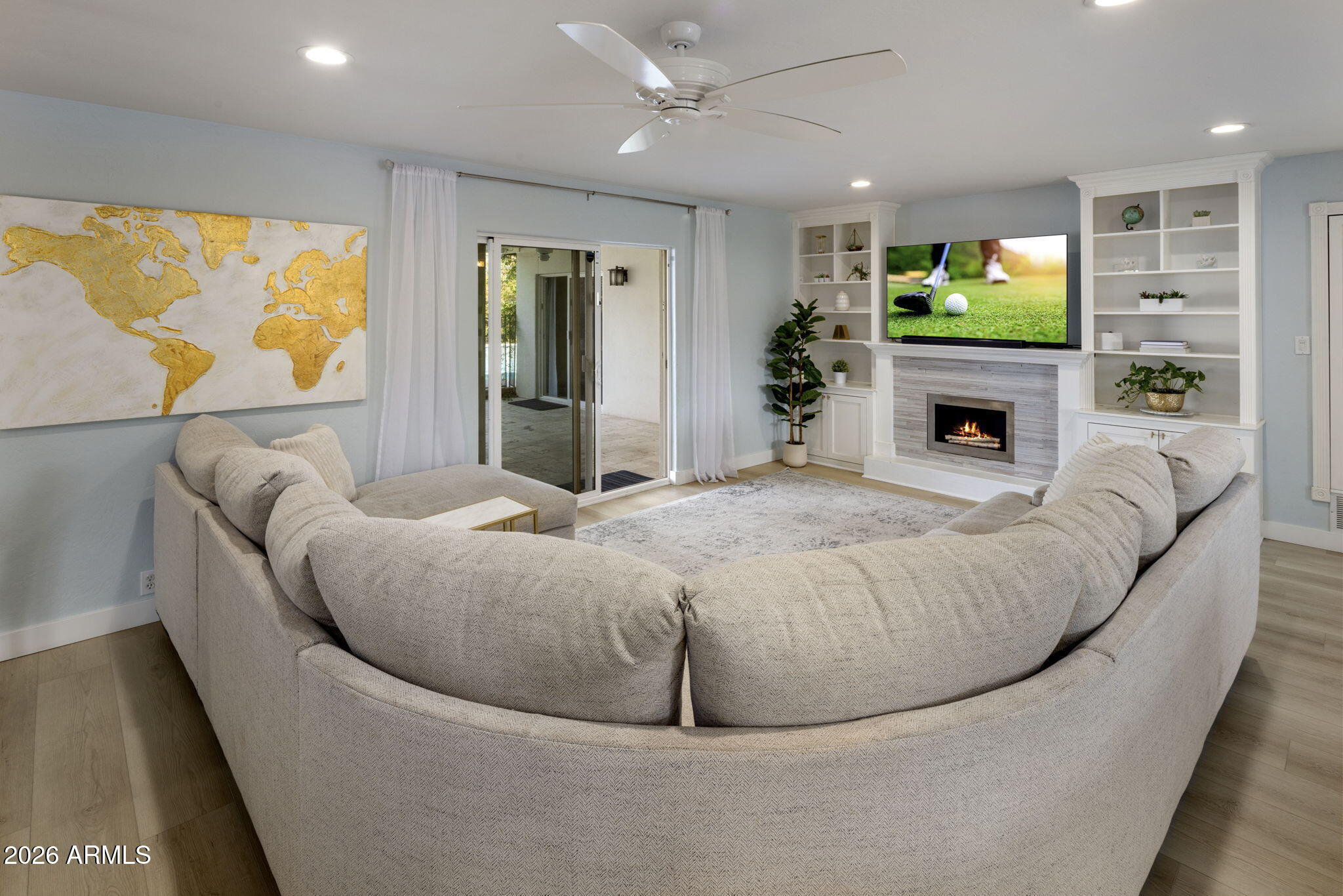 2020 East State Avenue Phoenix, AZ 85020 - Photo 13 of 42 Great Room