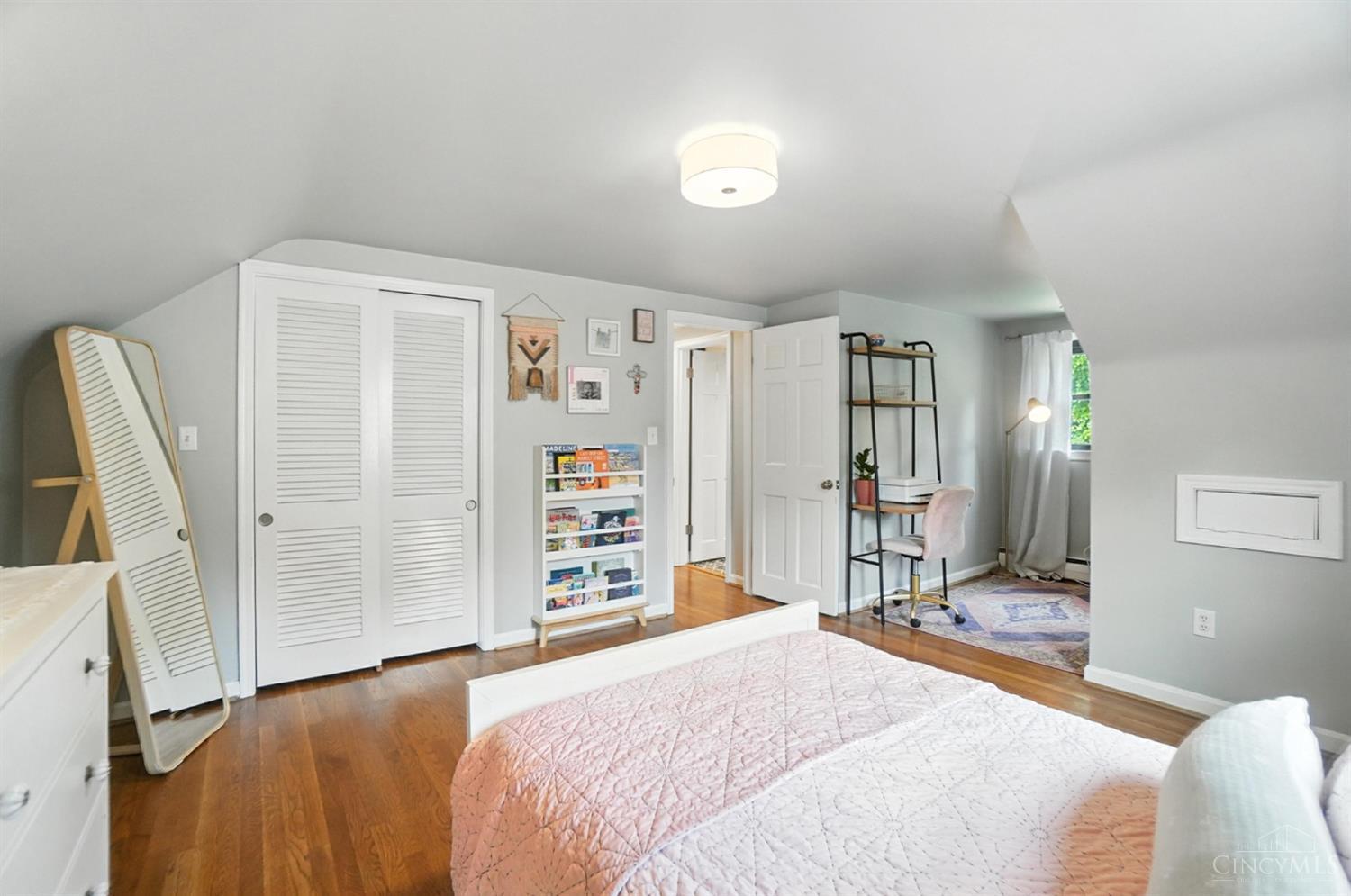 3862 Settle Road Mariemont, OH 45227 - Photo 40 of 56