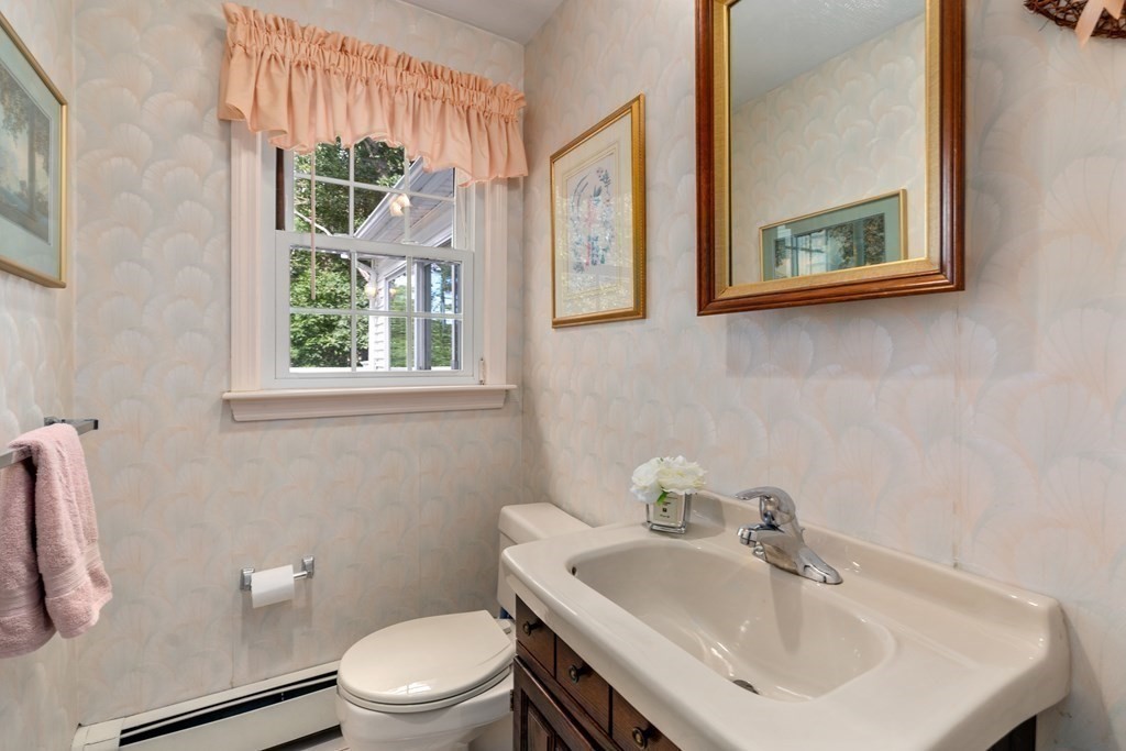 21 Village Gate Road Canton, MA 02021 - Photo 8 of 19 Gallery Image 8