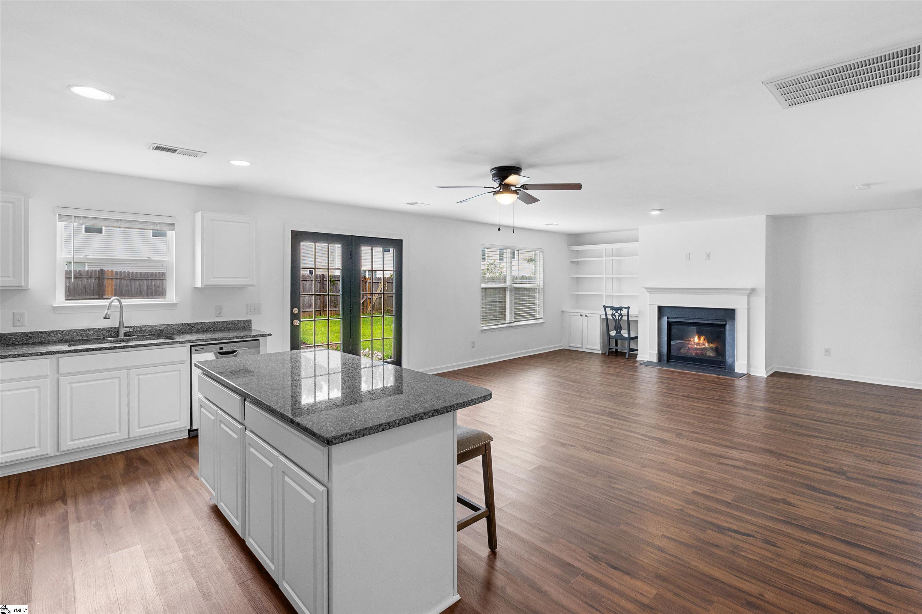 113 Traditions Boulevard Anderson, SC 29625 - Photo 3 of 14