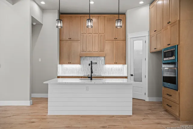 $470,000 | 1164 Winding Creek Trail, Spring Branch, TX 78070