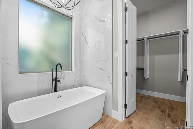 $470,000 | 1164 Winding Creek Trail, Spring Branch, TX 78070