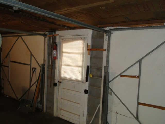 227 Hampton Road Columbia, TN 38401 - Photo 18 of 20 Walkout basement