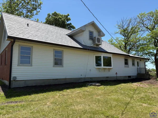 $349,900 | 2016 Road 170, Emporia, KS 66801