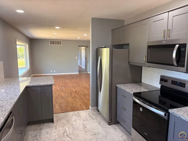 $349,900 | 2016 Road 170, Emporia, KS 66801