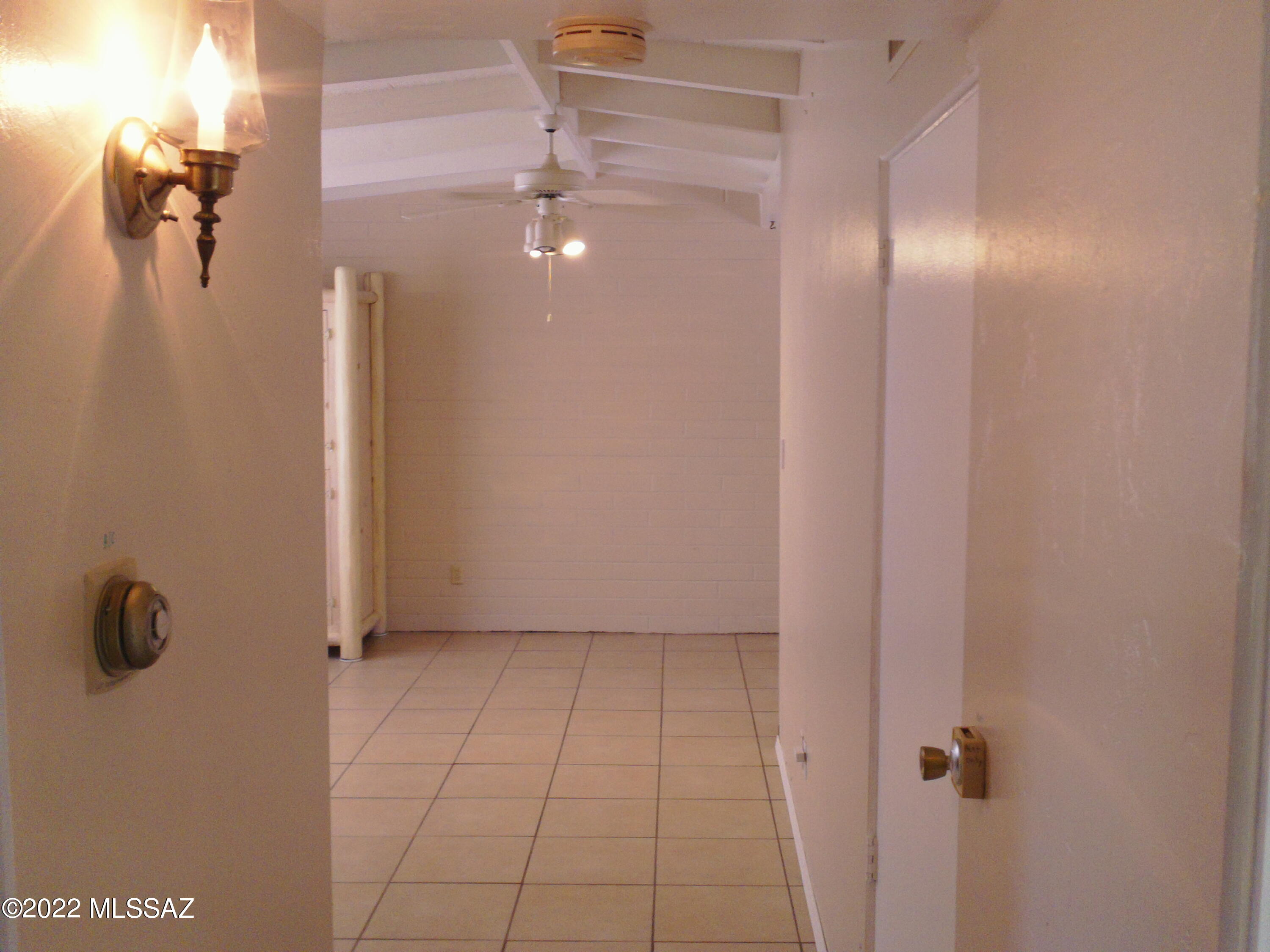5901 North Oracle Road, Unit 13 Tucson, AZ 85704 - Photo 15 of 37 Gallery Image 15