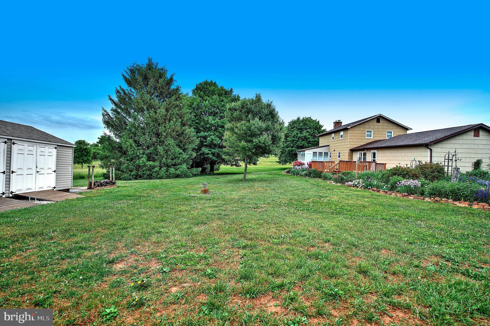 13524 Bottom Road Hydes, MD 21082 - Photo 21 of 64 Flat Back yard