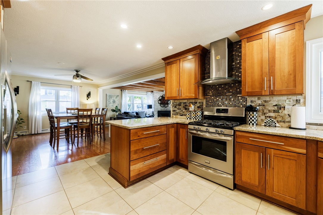 127 Wyndham Road Irondequoit, NY 14609 - Photo 15 of 39