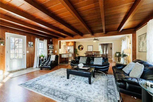 $376,000 | 127 Wyndham Road, Irondequoit, NY 14609