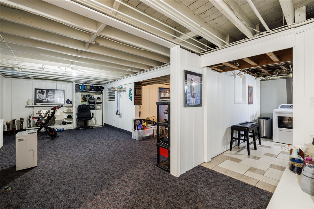 127 Wyndham Road Irondequoit, NY 14609 - Photo 31 of 39