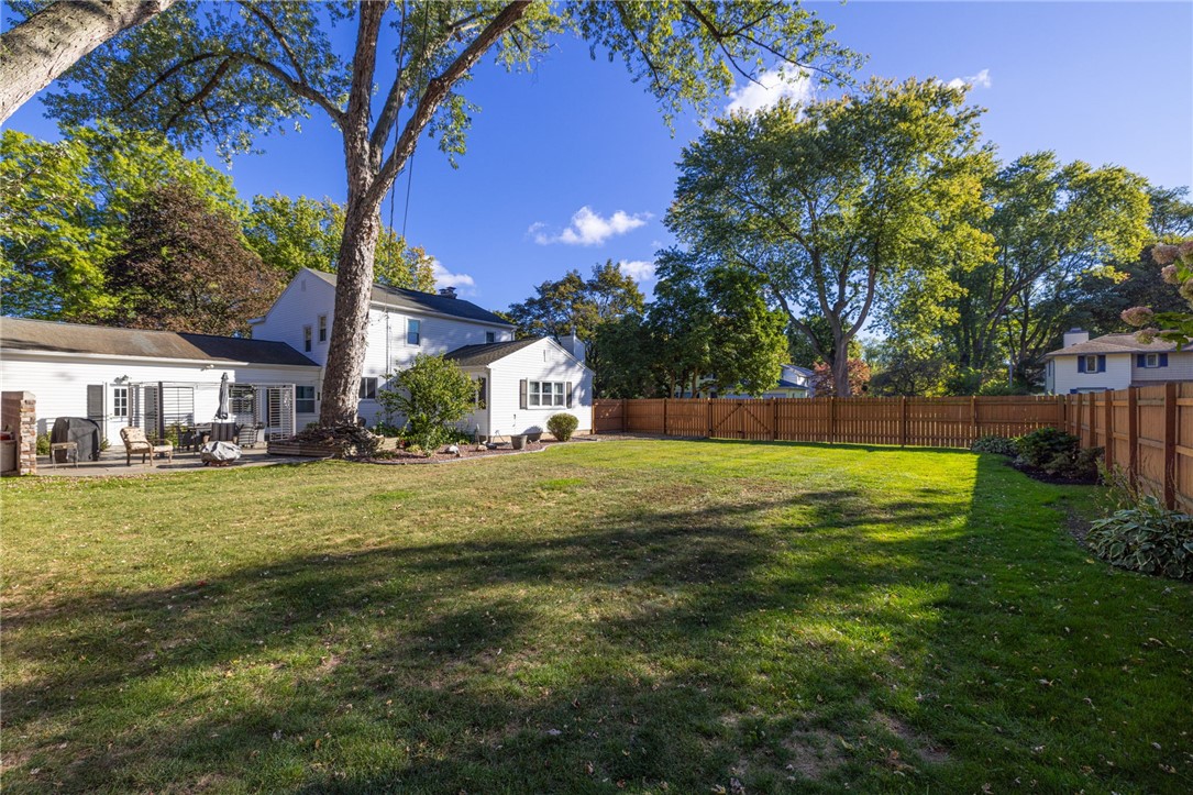 127 Wyndham Road Irondequoit, NY 14609 - Photo 34 of 39