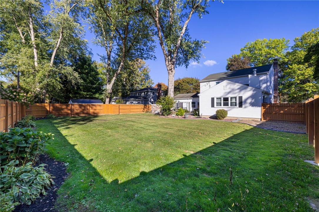 127 Wyndham Road Irondequoit, NY 14609 - Photo 36 of 39