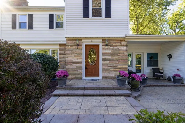 $376,000 | 127 Wyndham Road, Irondequoit, NY 14609