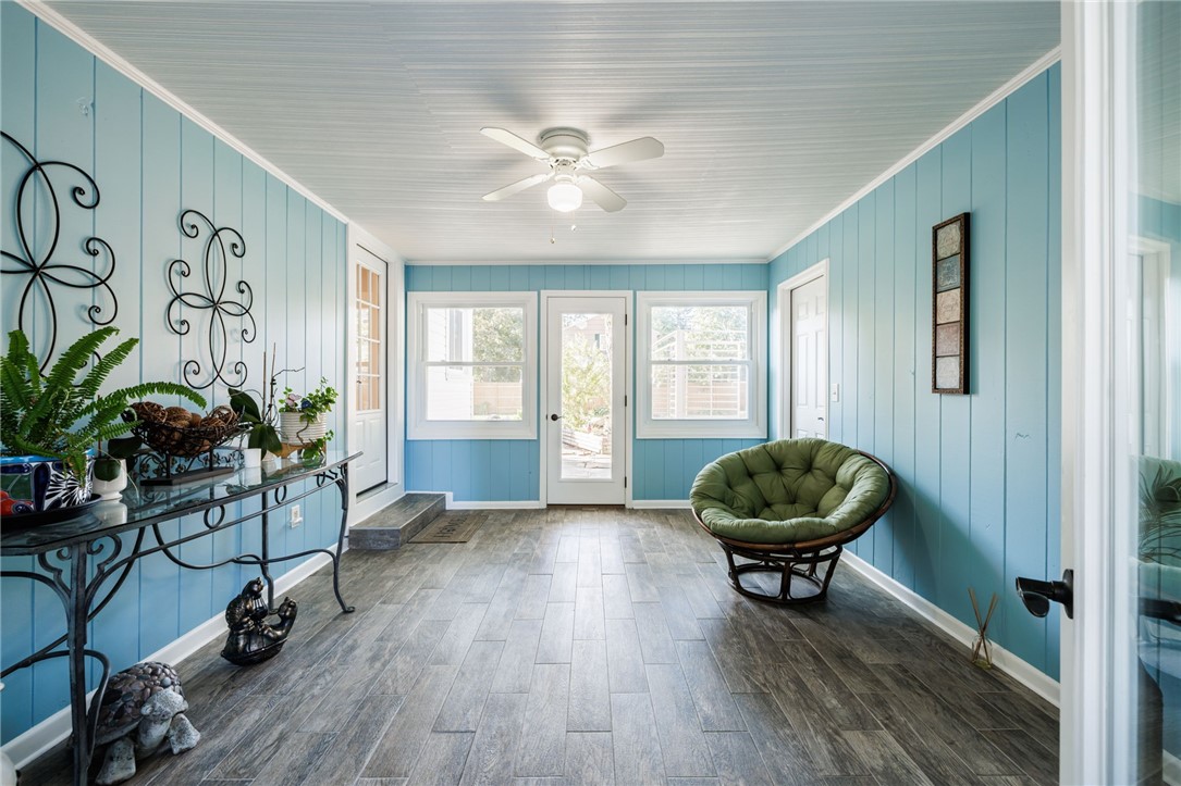 127 Wyndham Road Irondequoit, NY 14609 - Photo 5 of 39