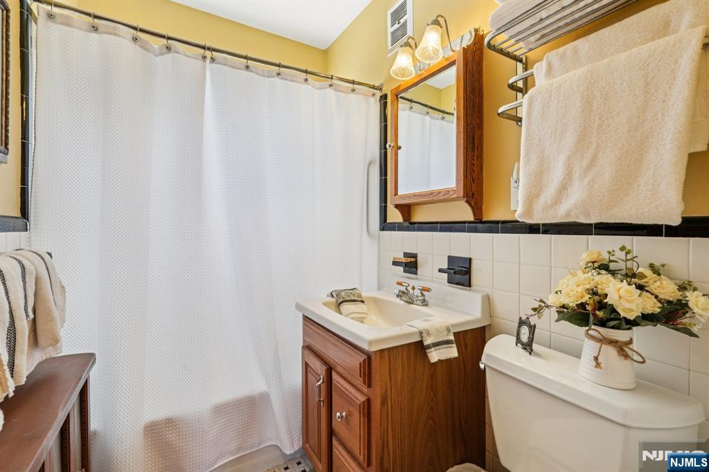 38 Hackensack Street Wood-Ridge, NJ 07075 - Photo 14 of 31