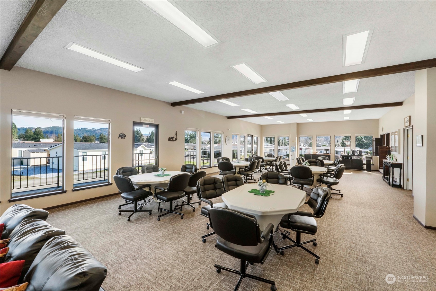 943 Pine Drive Enumclaw, WA 98022 - Photo 20 of 21 a living room with furniture and a large window