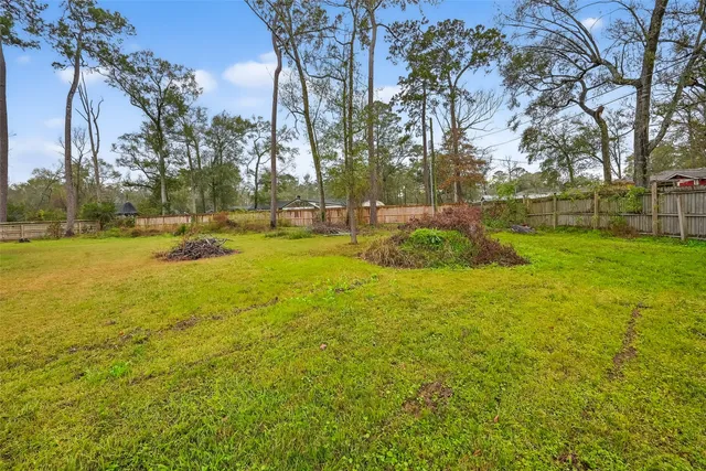 a house view with a outdoor space