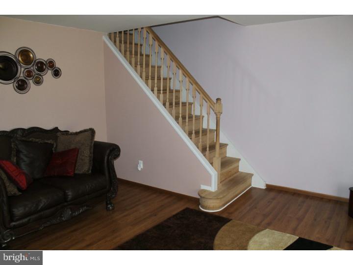 406 Tomlinson Road Philadelphia, PA 19116 - Photo 8 of 13 Gallery Image 8