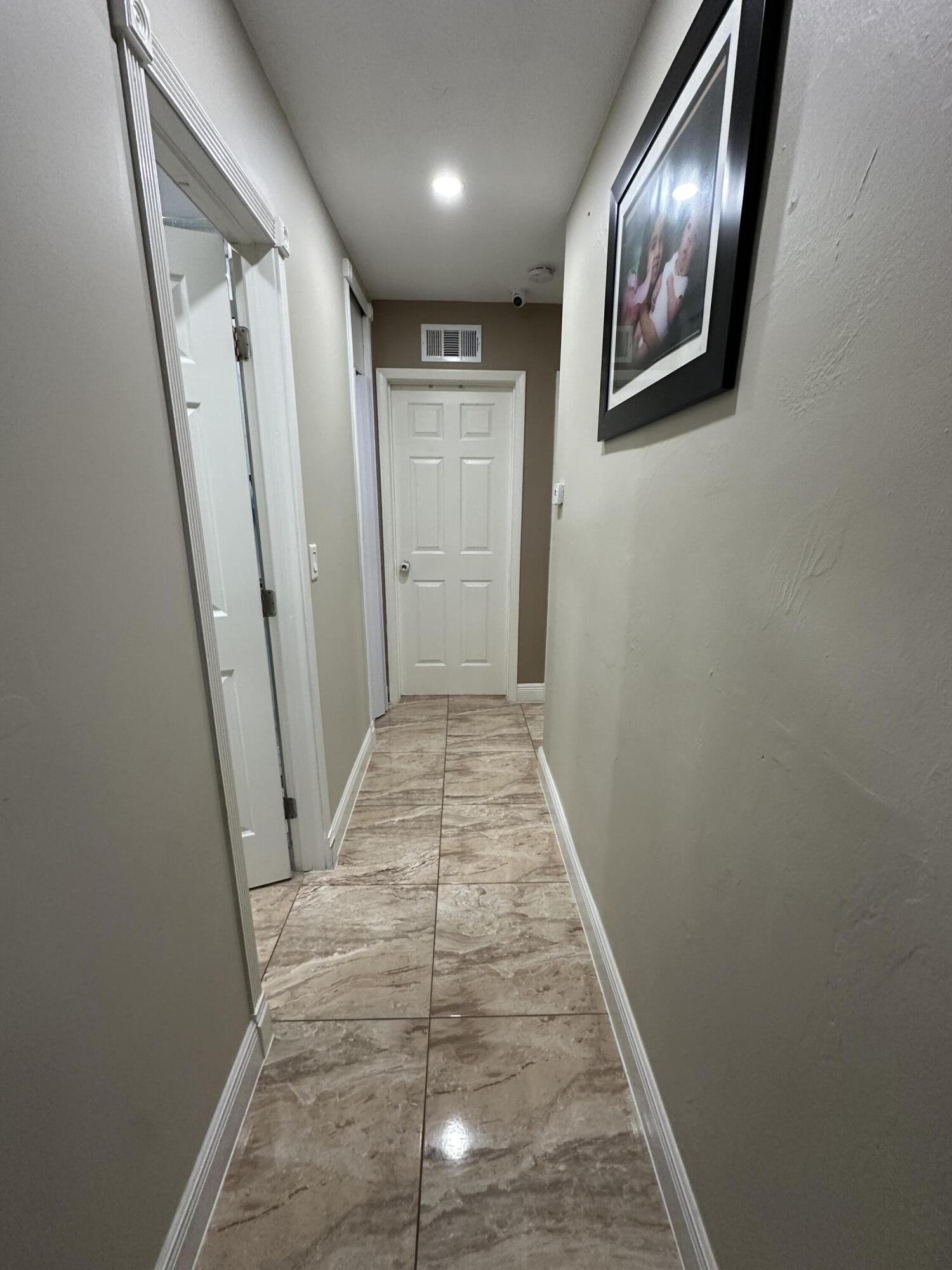 336 Ponte Vedra Road Palm Springs, FL 33461 - Photo 7 of 20 7E8BF4CC-9A08-47D9-87AF-9B0A30E0DFF1