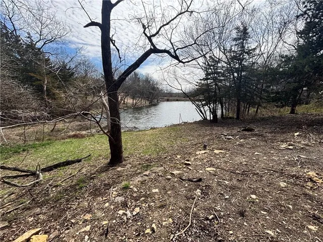 $60,000 | 29 Whitetail Drive, Mound City, KS 66056