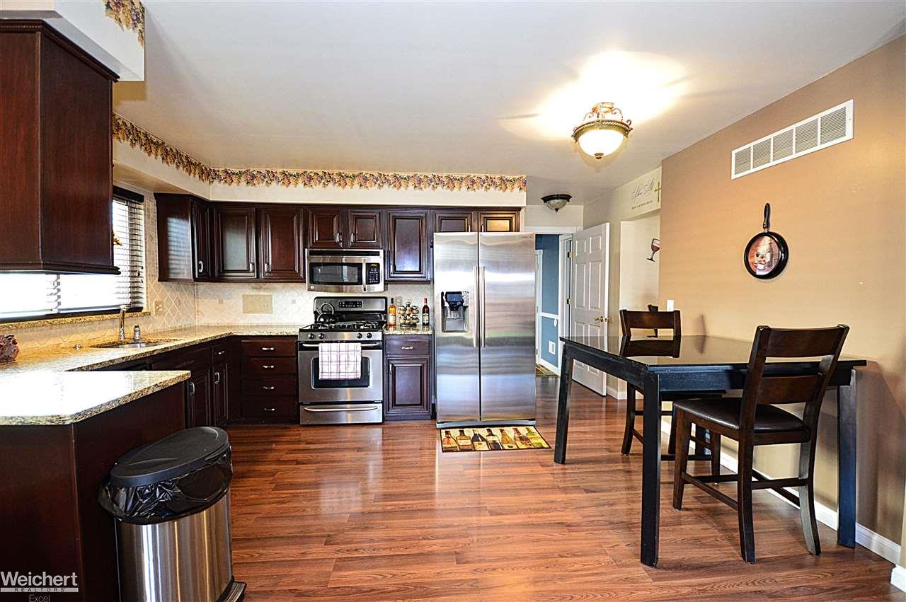45761 Spagnuolo Road Macomb, MI 48044 - Photo 19 of 48 31288721-18.JPG