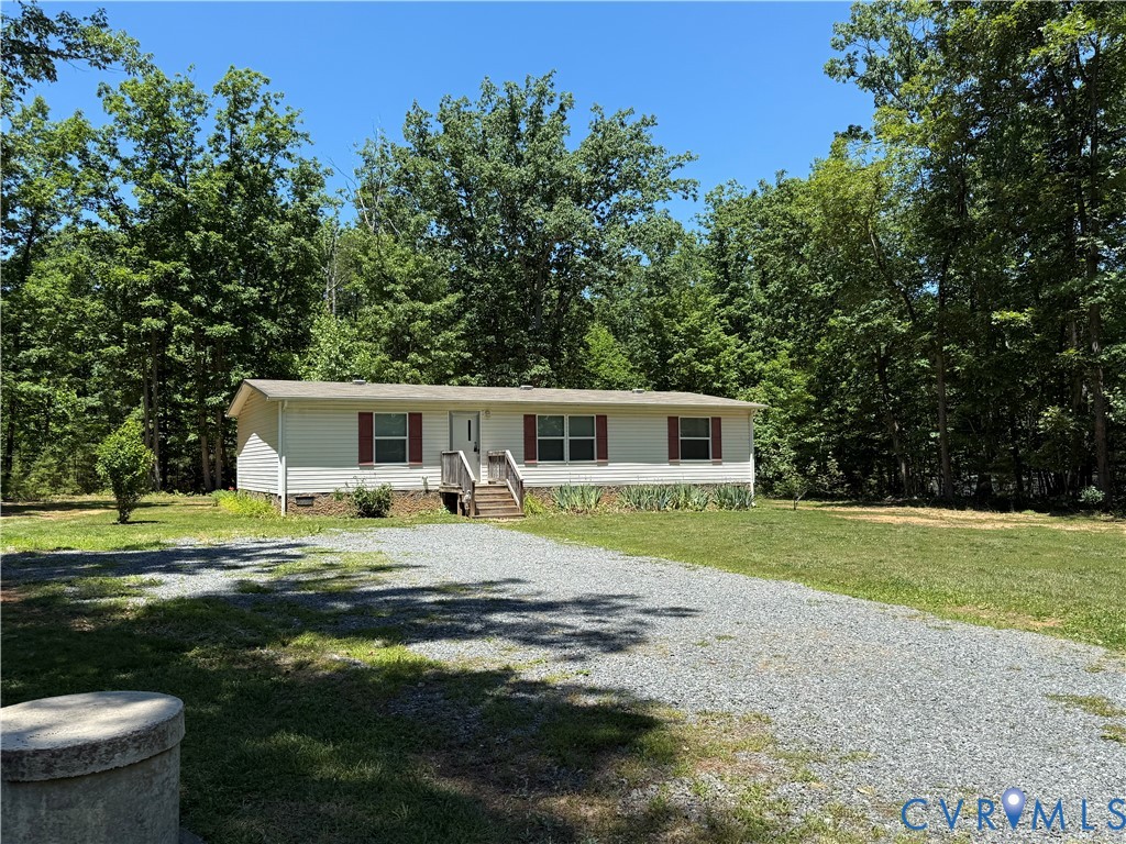 184 Ivy Road Howardsville, VA 24562 - Photo 3 of 20