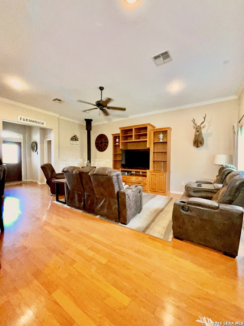 721 Deaf Smith Road Beeville, TX 78102 - Photo 10 of 49