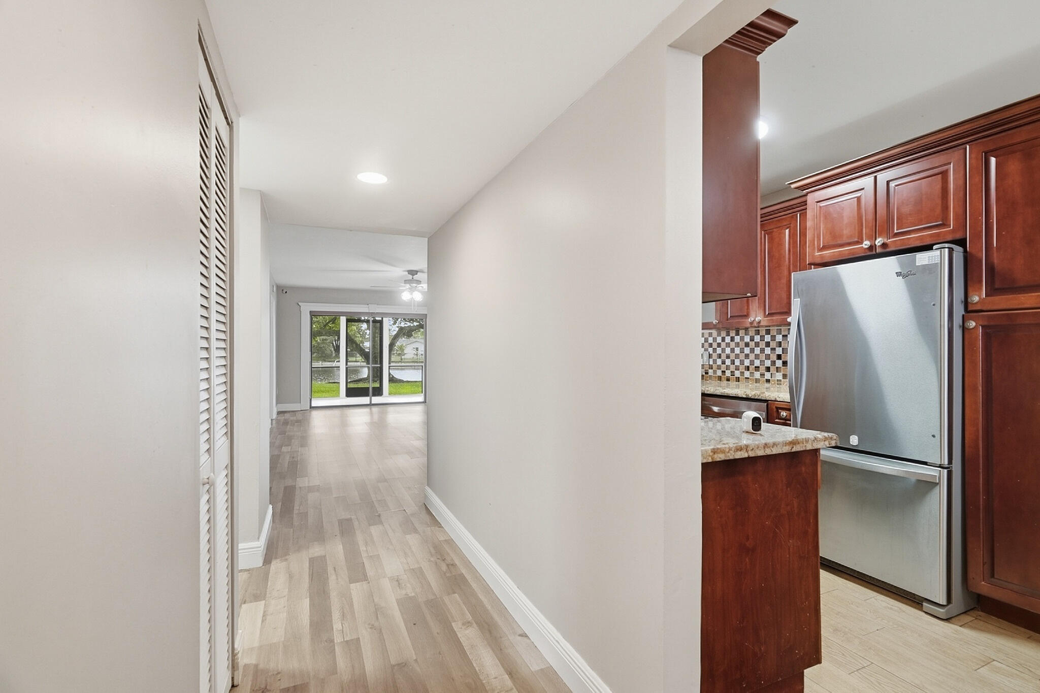 9672 West McNab Road, Unit 109 Tamarac, FL 33321 - Photo 4 of 23 Entry