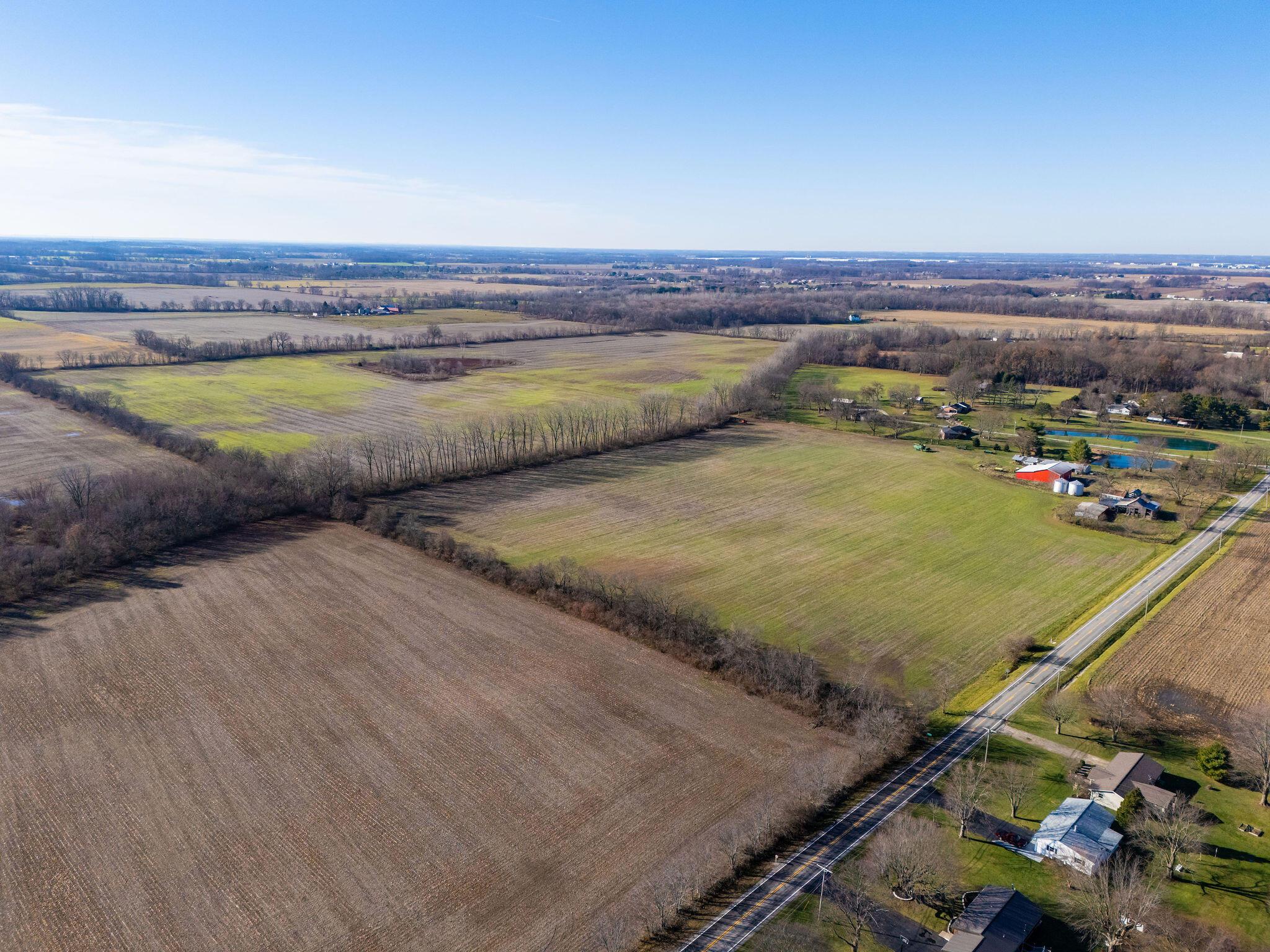 5593 Hayes Road Groveport, OH 43125 - Photo 4 of 48 DJI_20241217105618_0151_D