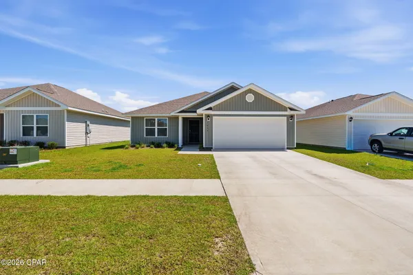 $2,100 | 7066 George Day Lane, Panama City, FL 32404