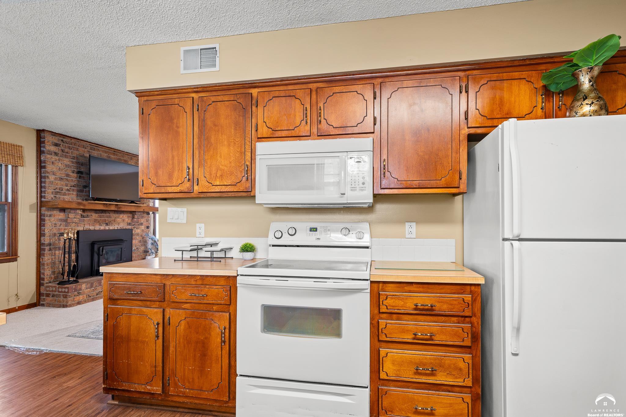 1701 East 24th Street Lawrence, KS 66046 - Photo 14 of 42