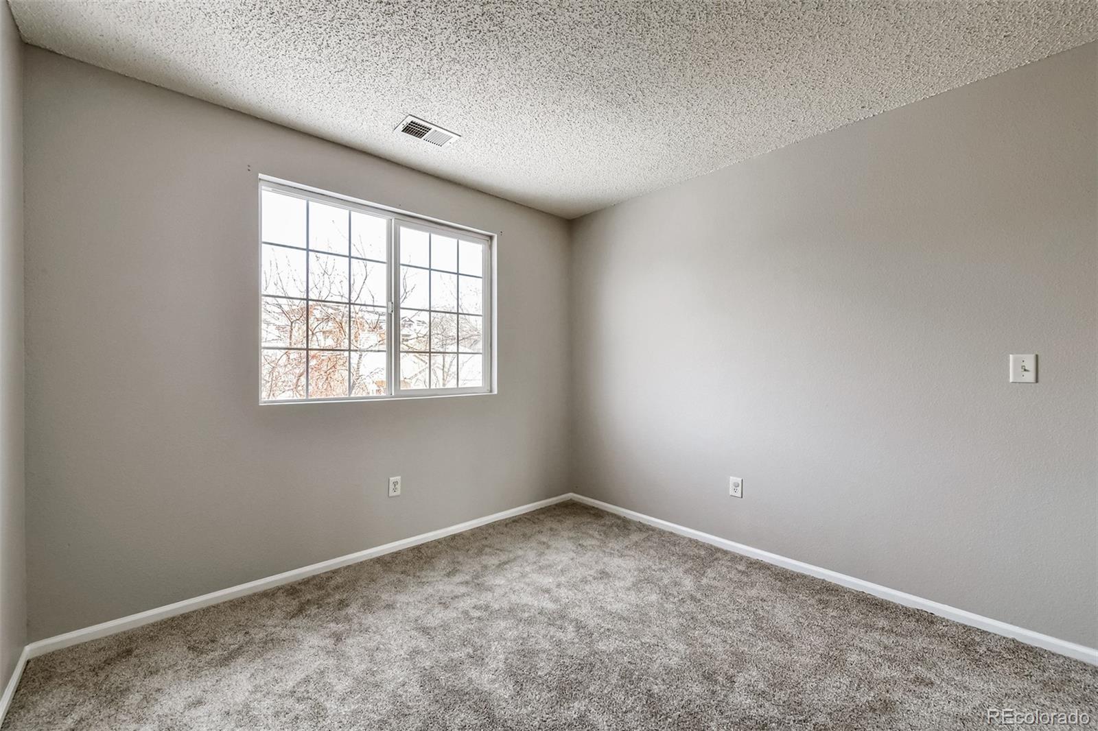 396 Ivory Circle Aurora, CO 80011 - Photo 17 of 31