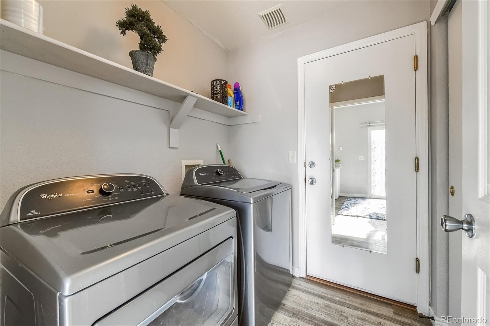 396 Ivory Circle Aurora, CO 80011 - Photo 24 of 31